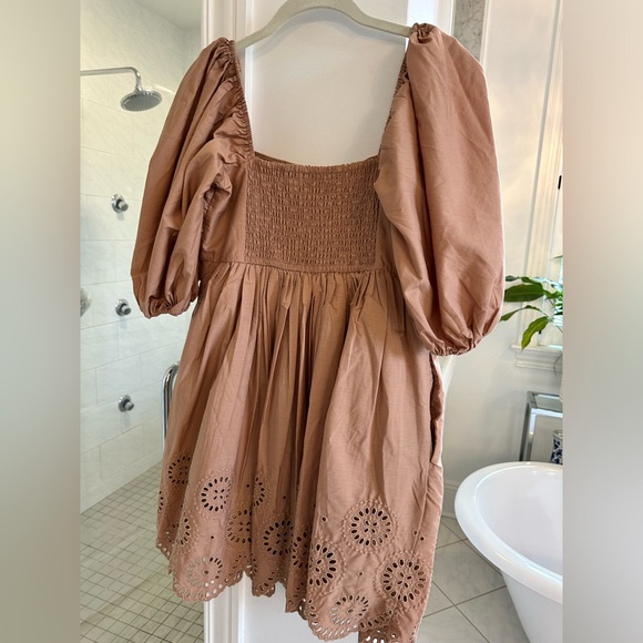 Abercrombie puff sleeve dress - Picture 2 of 4